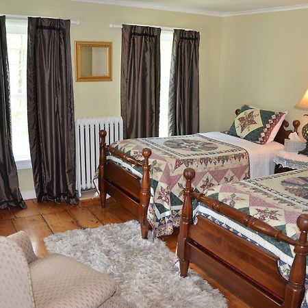 Cornwall Inn ภายนอก รูปภาพ