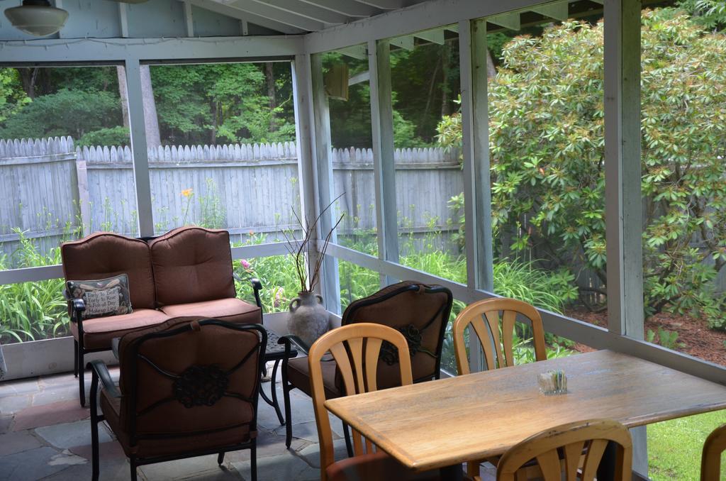Cornwall Inn ภายนอก รูปภาพ