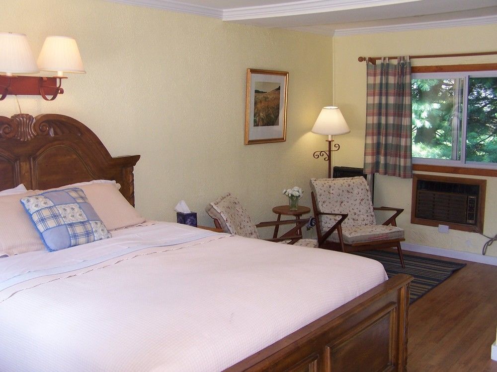 Cornwall Inn ภายนอก รูปภาพ