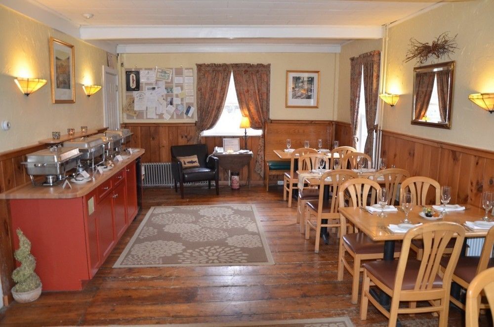 Cornwall Inn ภายนอก รูปภาพ
